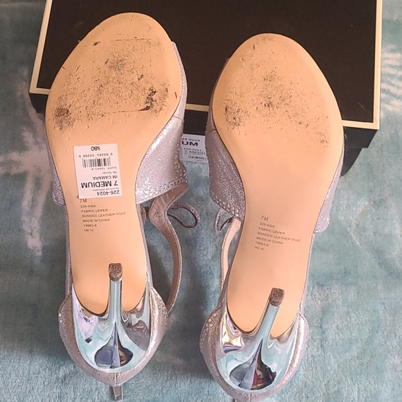 Silver Especial Ocassion Shoes - Picture 4 of 8